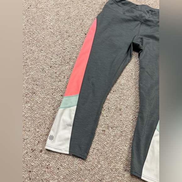 athleta medium crop leggings - Picture 4 of 6